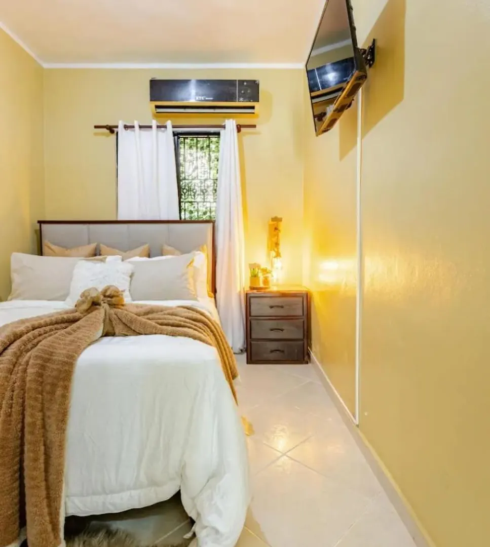 Mini Apartamento contacts